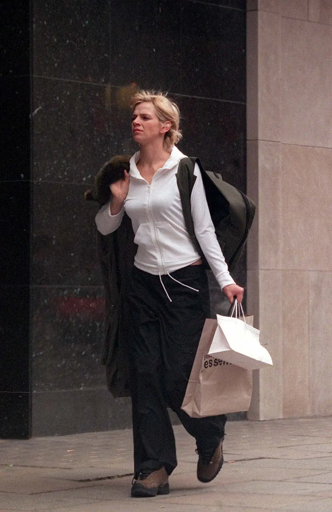 Zoe Ball shops at designer stores in Knightsbridge, London.