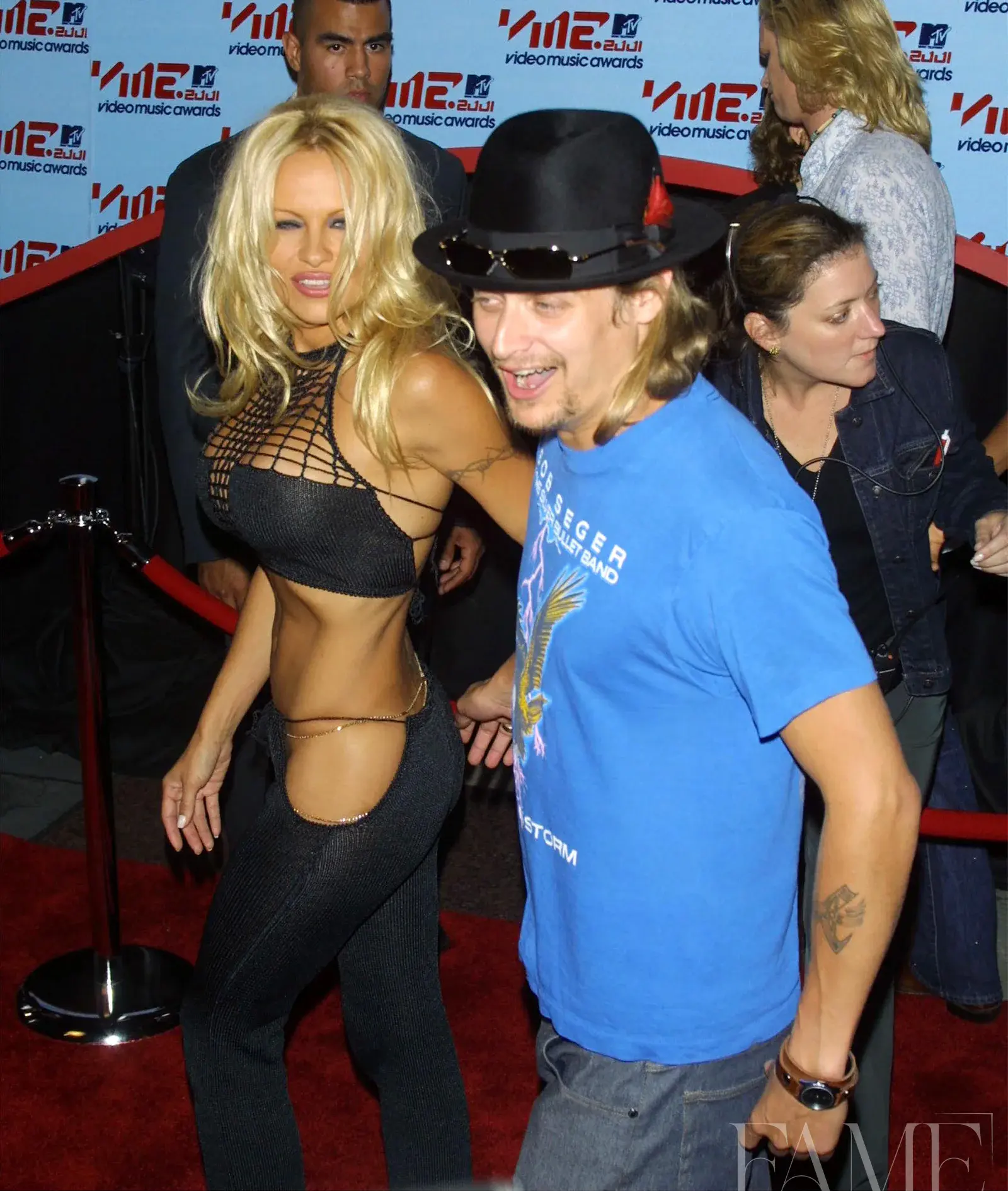 Pamela Anderson and Kid Rock arriving together at the 2001 MTV Video Music Awards